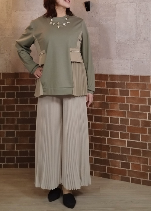 シフォンプリーツ・ワイドパンツ