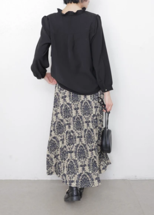 フリルプリーツブラウス