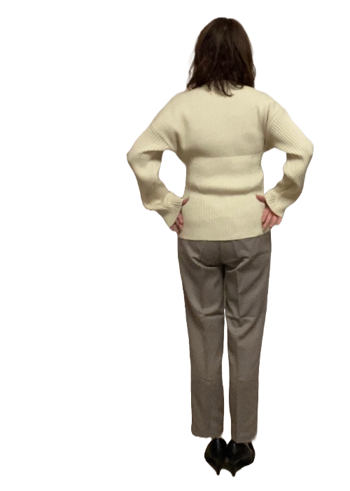 ストレートパンツセンタープレス入り