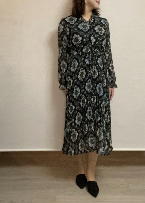 お花の総柄シフォンワンピース(black)