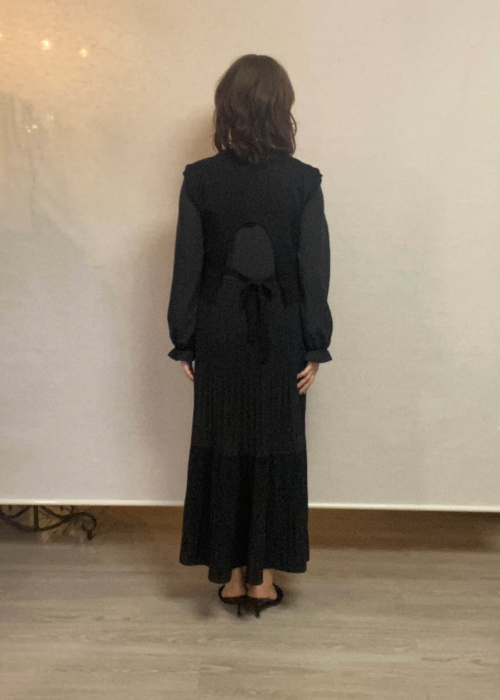 異素材ベスト付き・ティヤードワンピース