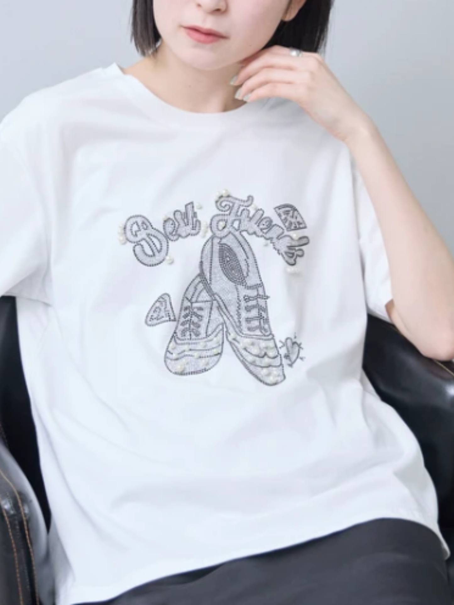 パール&ビジューシューズ柄Tシャツ