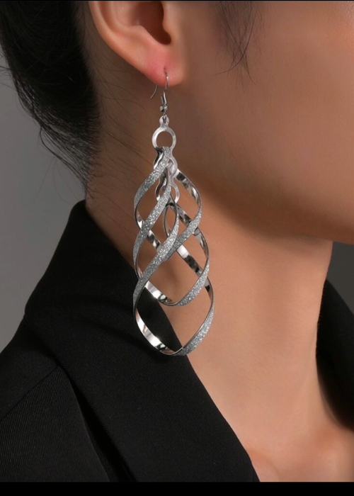 シルバー ねじれリボン ピアス