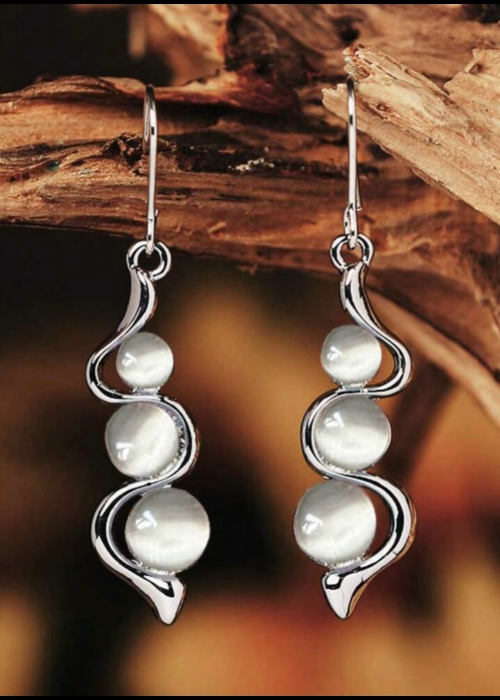 Curved Design Cat's Eye Stone Earrings
