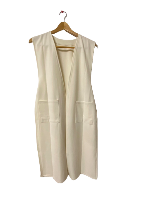 オフwhiteのロングジレ
