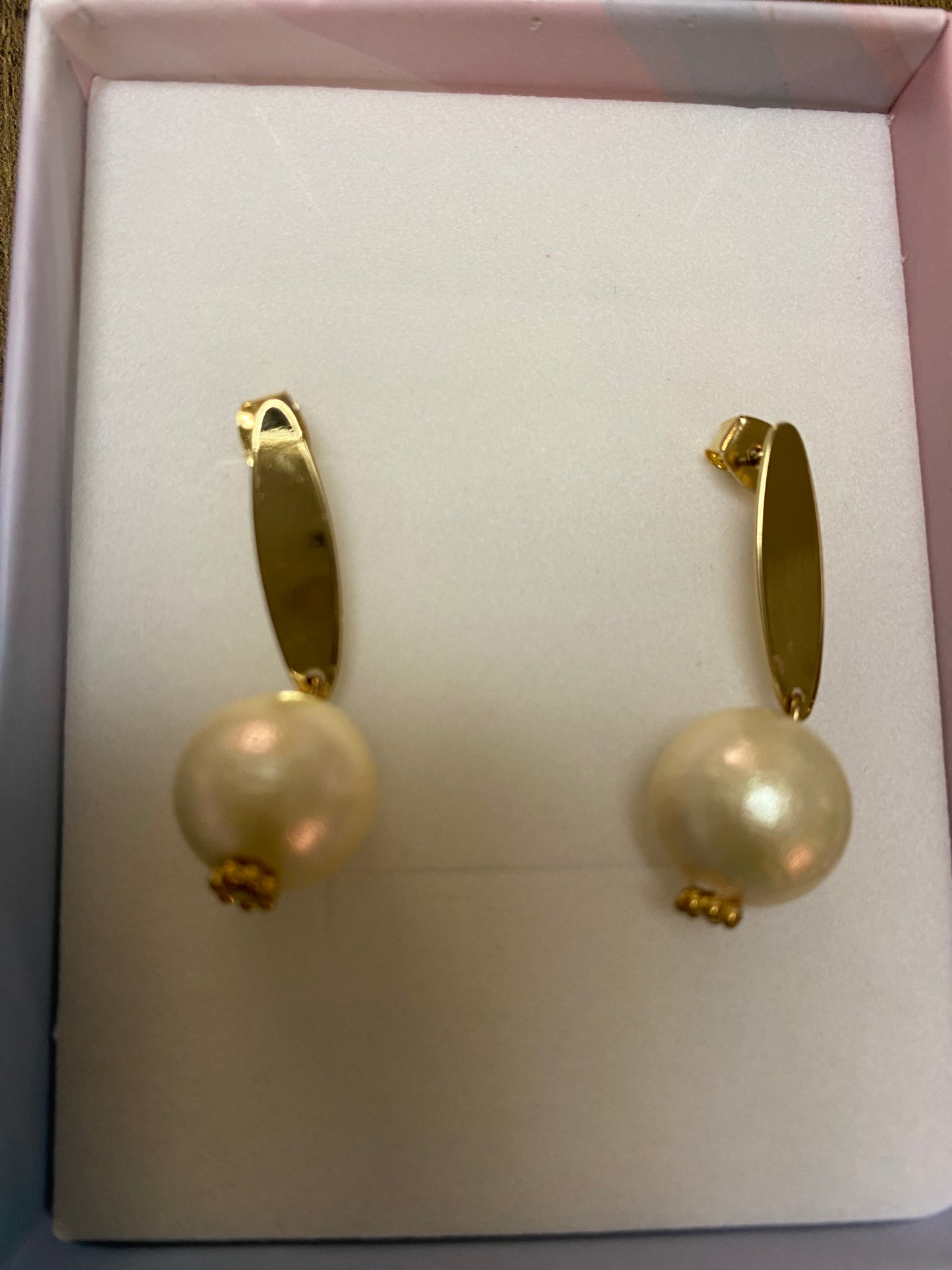一粒パールピアス(2色展開)