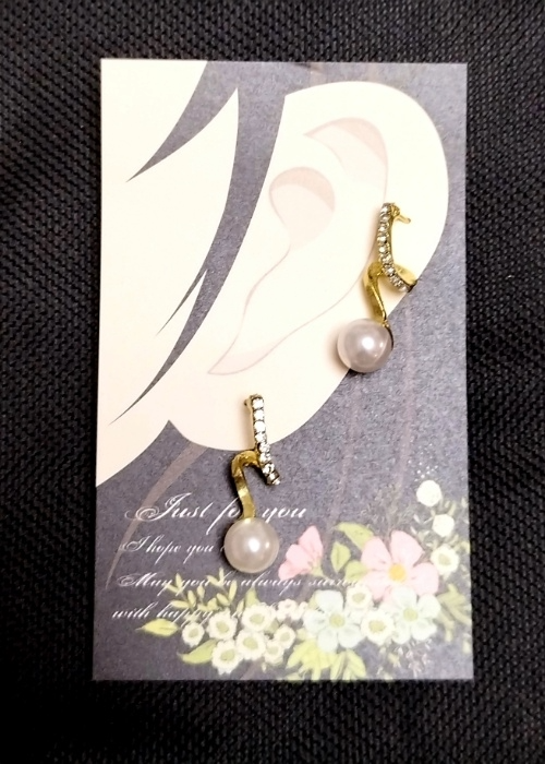 ツイストgold・パールピアス