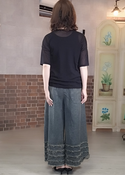 裾フリンジ切り替え・blackワイドデニム