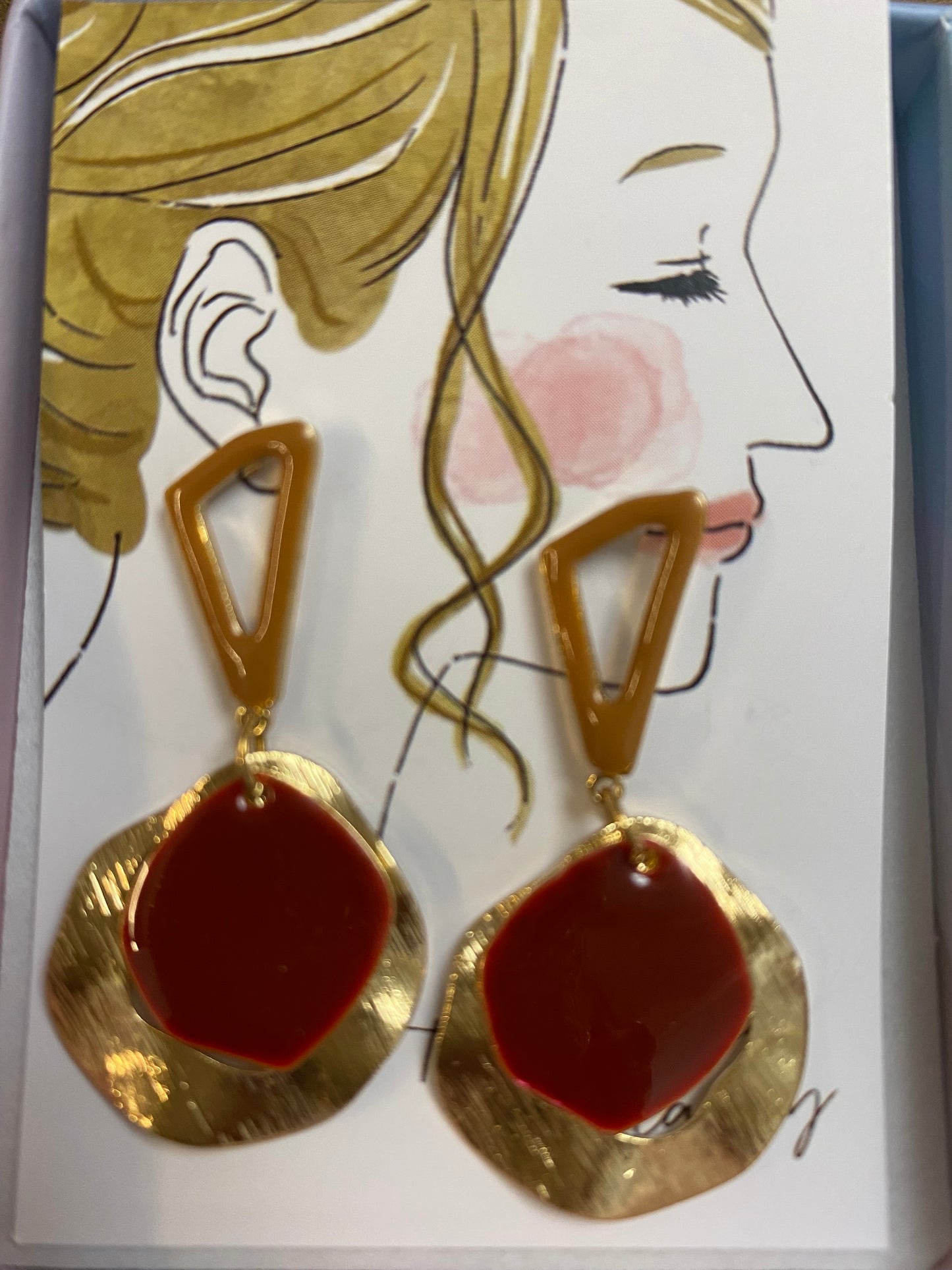 gold×bordeauxのリングピアス