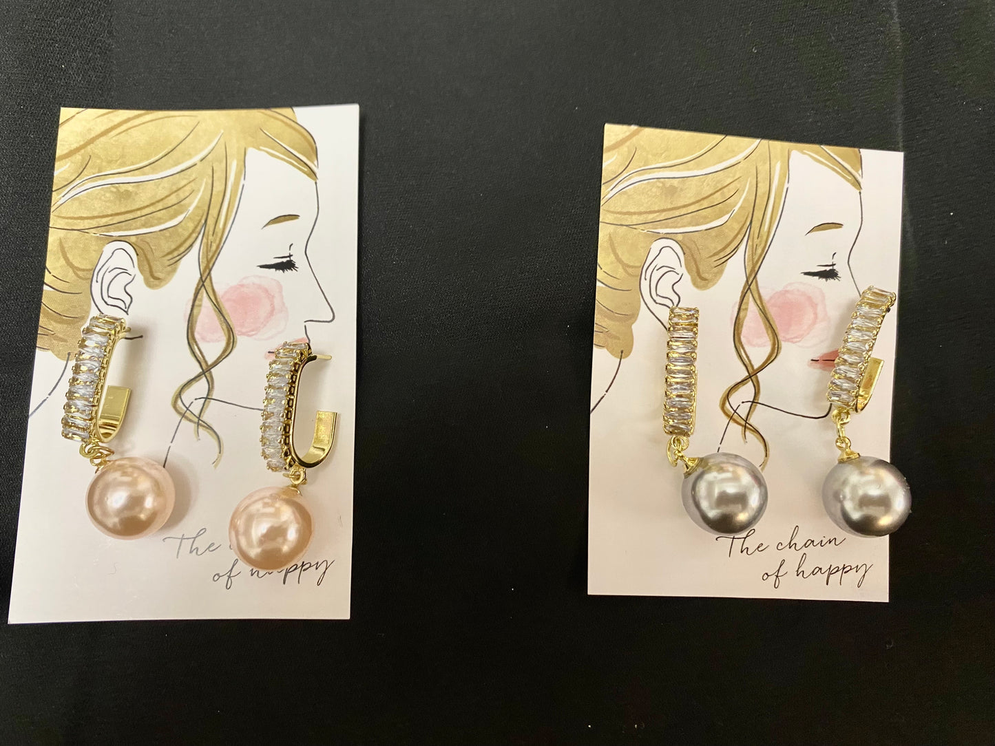 おおぶりフェイクパールピアス(3色展開)