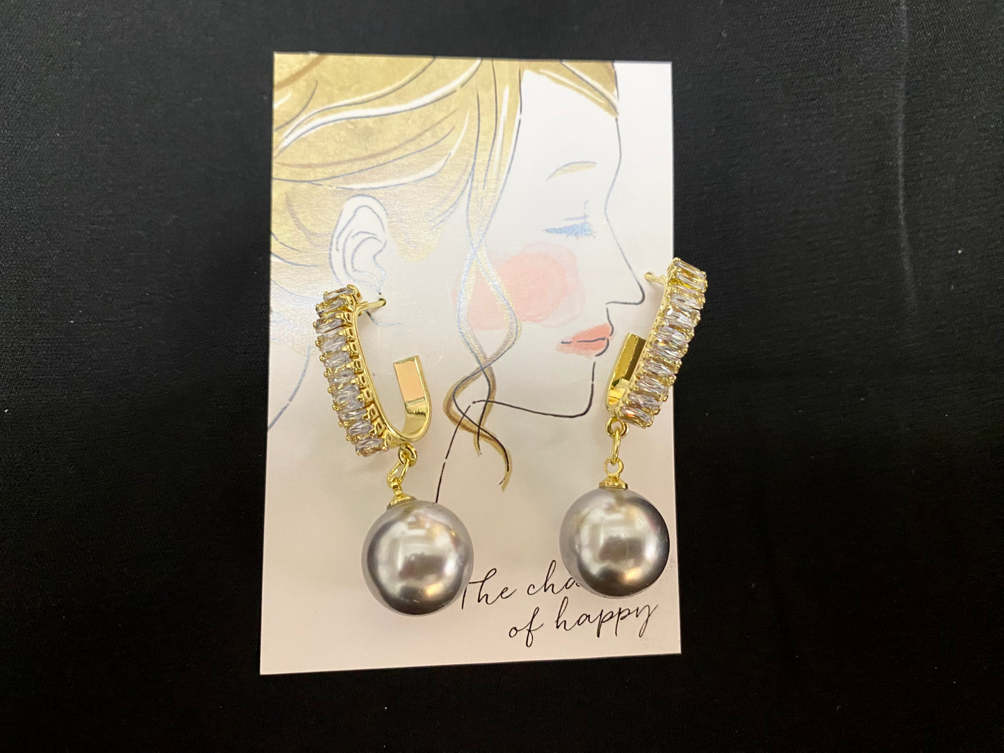 おおぶりフェイクパールピアス(3色展開)