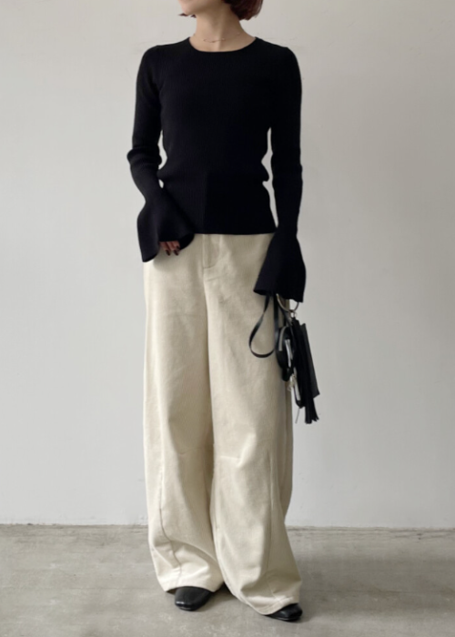 クール袖釦付きフレアスリーブプルオーバー