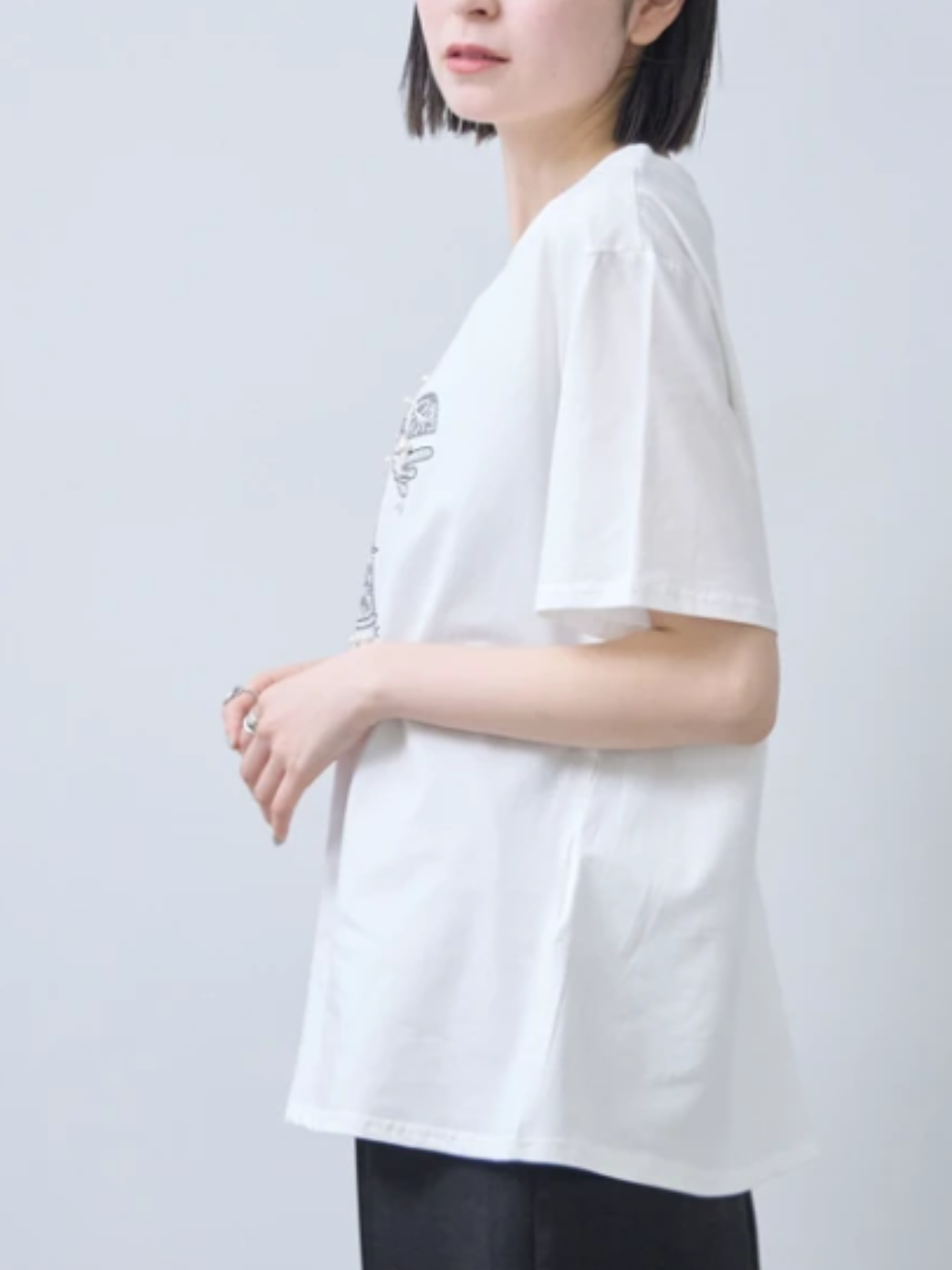 パール＆ビジューシューズ柄Tシャツ