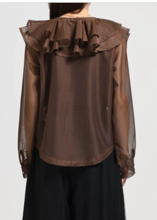 シアーラッフルブラウス