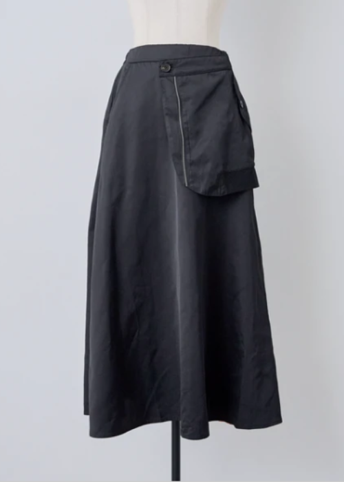 アシンメトリーカーゴスカート