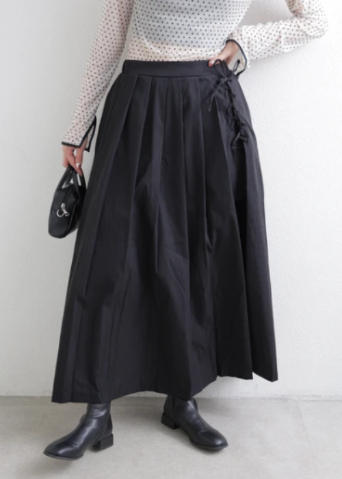 ワンポイントレースアップざっくりプリーツスカート