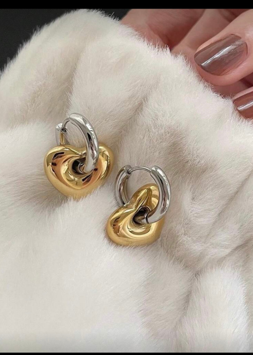 goid×silverのハート型ピアス