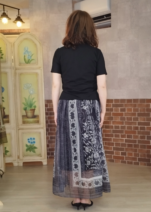 フラワーレース重ね風・プルオーバー
