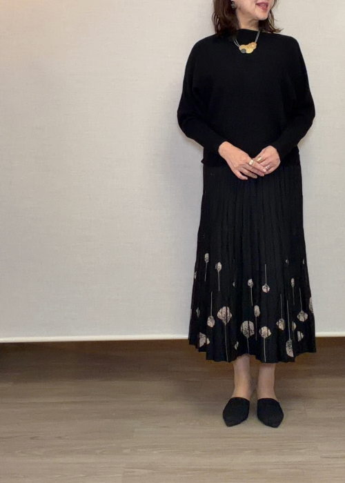 ボタニカル・ニットスカート