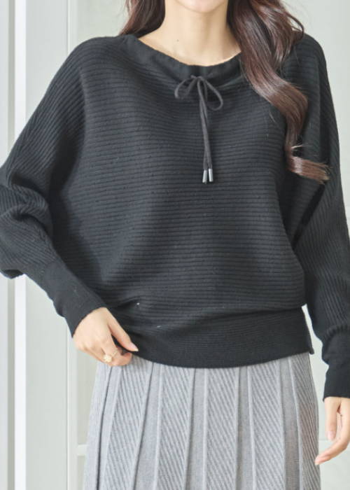 襟元リボンドルマンスリーブセーター