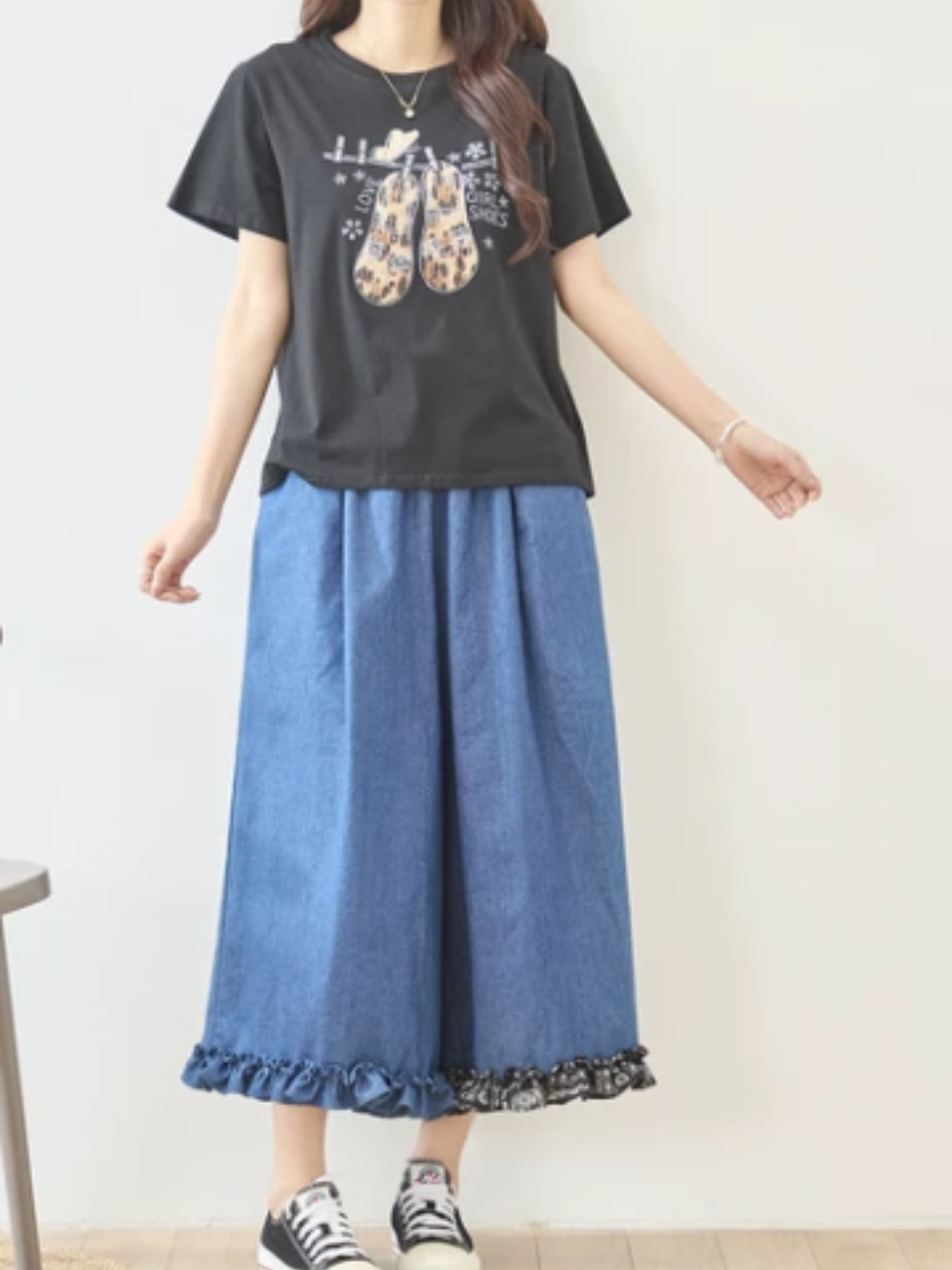 レパードシューズ柄キラキラTシャツ