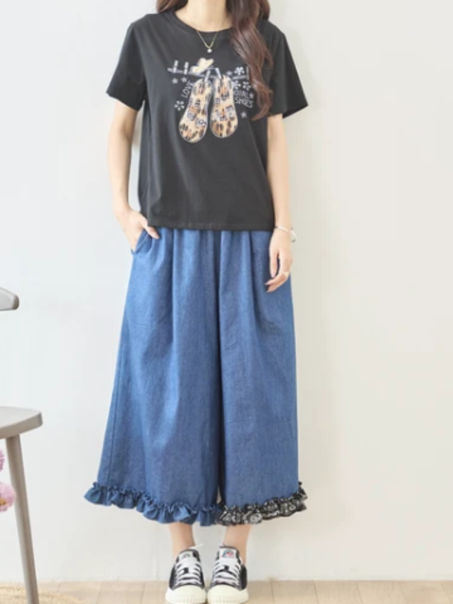 レパードシューズ柄キラキラTシャツ