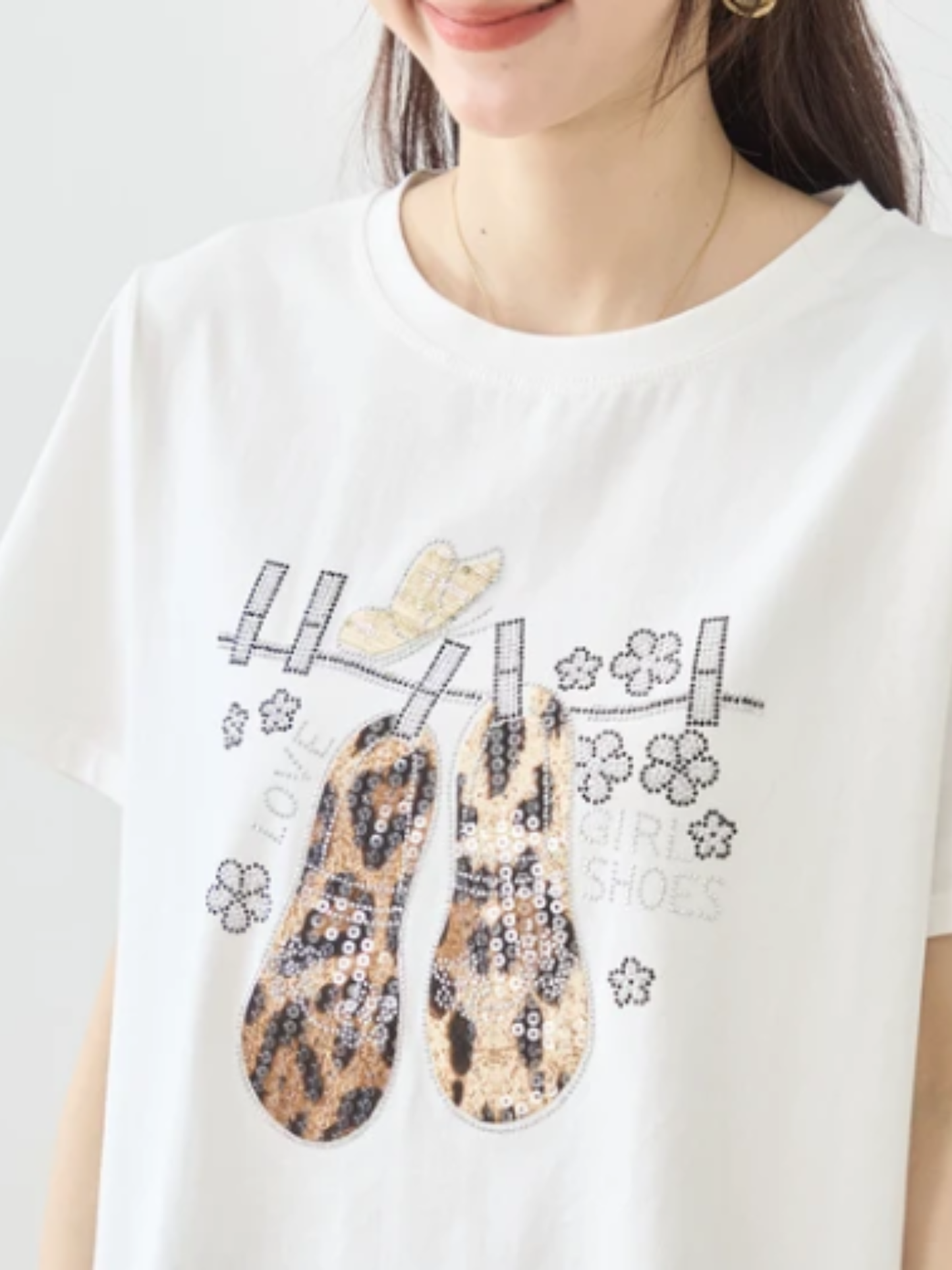 レパードシューズ柄キラキラTシャツ