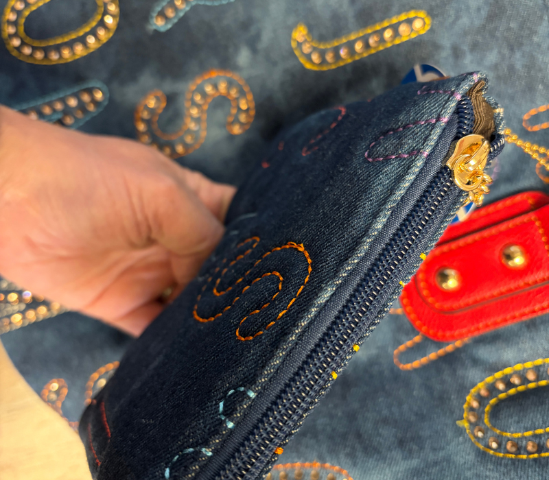 大型デニムバッグ２way(ポーチ付き）