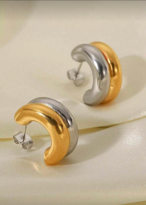 silver×goldのC字型ピアス