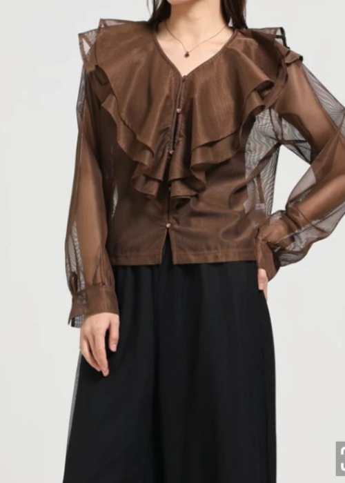 シアーラッフルブラウス