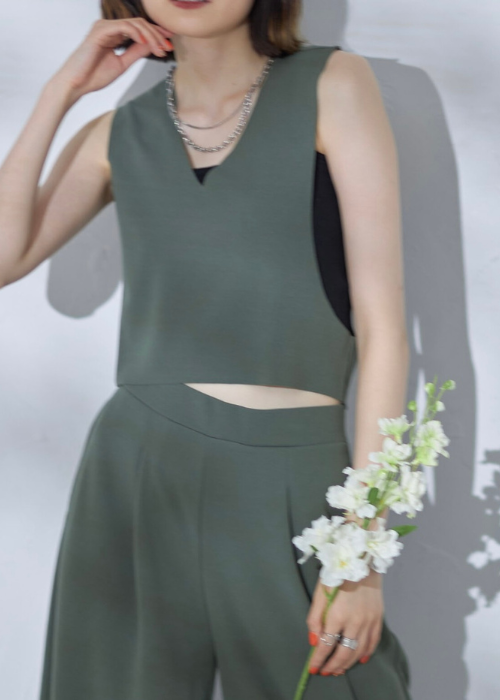 変形ベスト　カットジョーゼットセットアップ