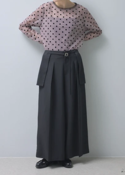 ドットフロッキー柄シアートップス