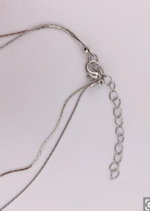 変形フェイクパールデザイン２連ネックレス