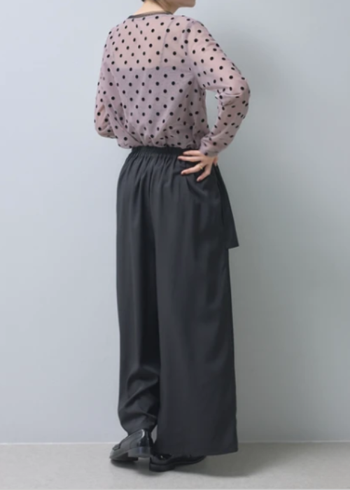 ドットフロッキー柄シアートップス