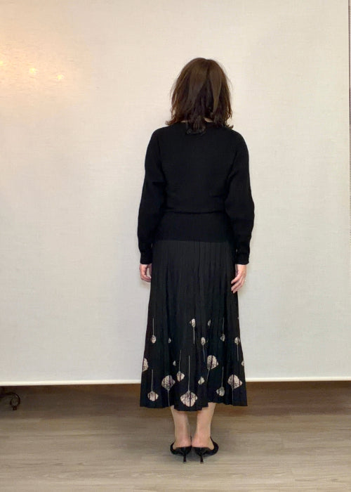 ボタニカル・ニットスカート