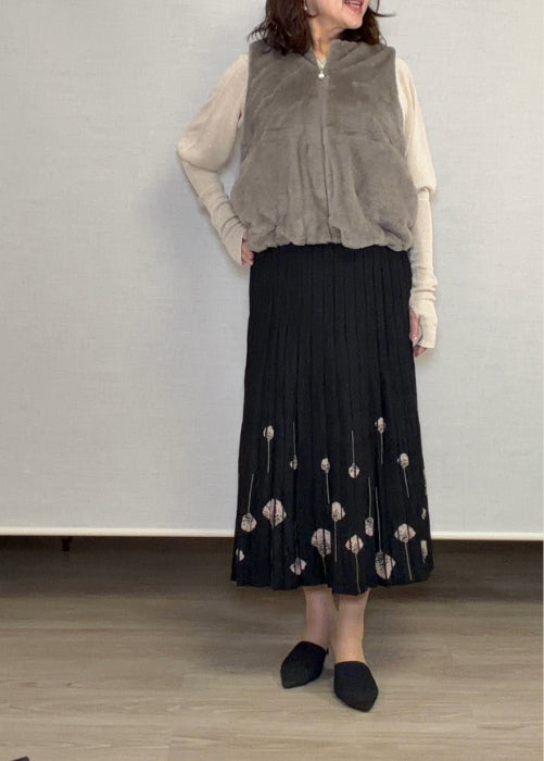 フェイクパールボタン付き・エコファーベスト