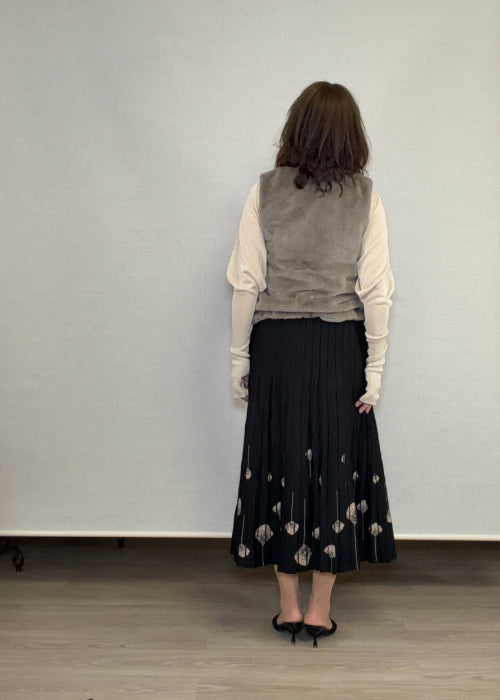 フェイクパールボタン付き・エコファーベスト