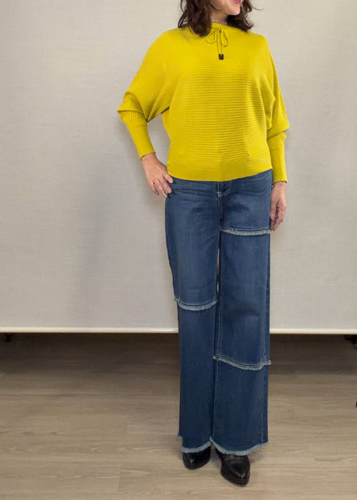 襟元リボンドルマンスリーブセーター