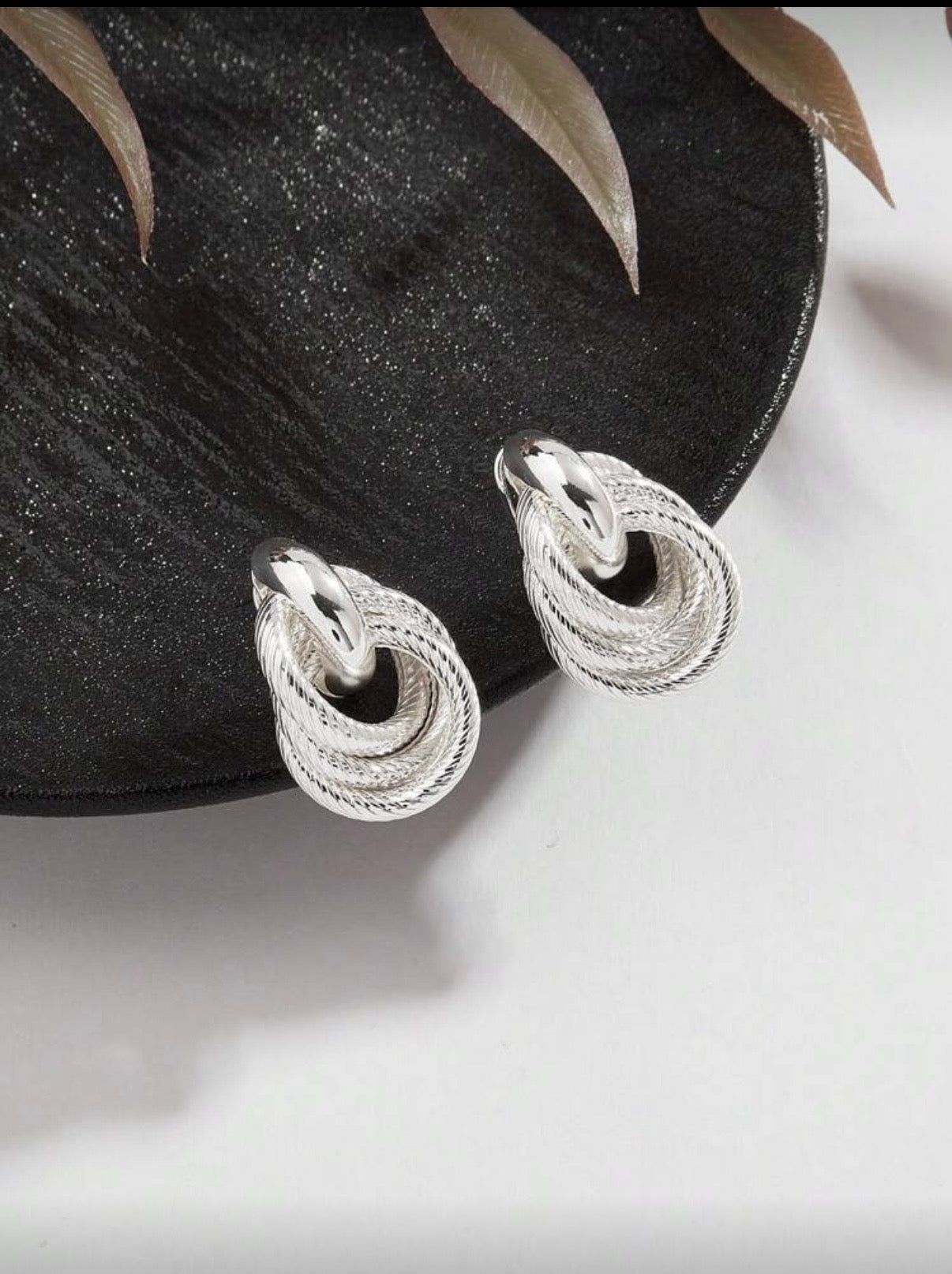 トルネードボリュームピアス