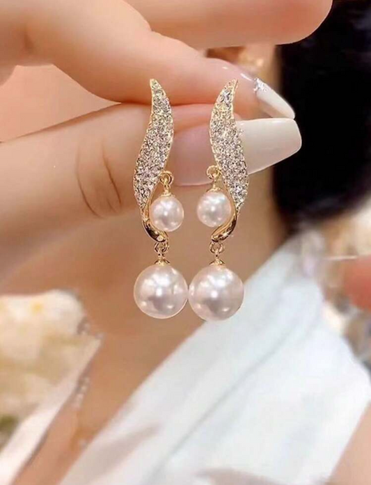 フェイクパール・一対ピアス