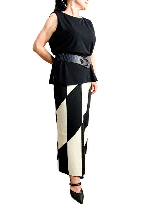 幾何学柄ニットロングスカート